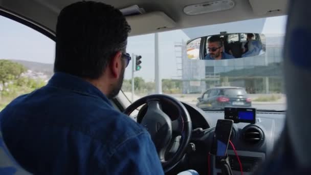 Passagerarperspektiv Baksätet Turkisk Taxi Kusadasi Turkiet — Stockvideo