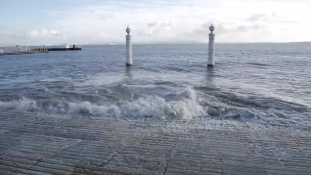 Cais Das Colunas Ориентир Панорамный Вид Легендарную Затопленную Пристань Лисбона — стоковое видео