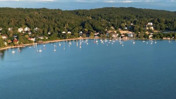 Aerial View Flying Drone Town Herrsching Ammersee Lake Popular Excursion — Vídeos de Stock