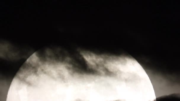 Eerie Full Moon Rising Hill Vanishes Dark Mist — Wideo stockowe