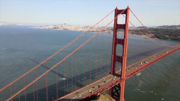 Car Traffic Crossing Famous Golden Gate Bridge San Francisco California — Vídeos de Stock