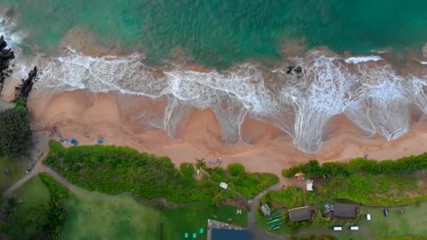 Beautiful Epic Drone Shot Maui Rotation Right — Stockvideo