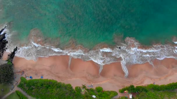 Чудовий Епічний Дрон Знятий Мауї Поблизу Кіхея Дивиться Вниз Пляжний — стокове відео