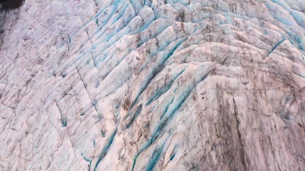 Clouse Huge Portage Glacier Snowcapped Frozen Iced Slopes Alaska — 비디오
