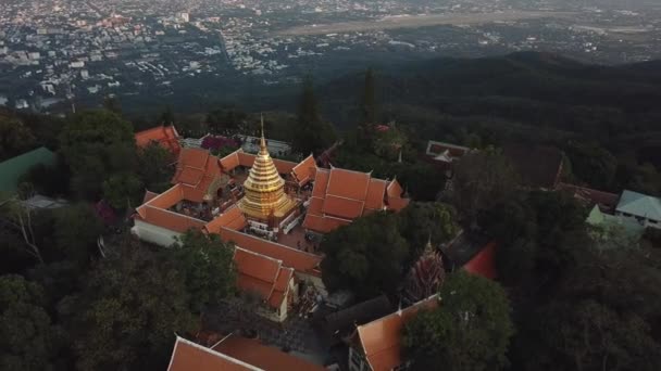 Αεροφωτογραφία Του Ναού Στην Ταϊλάνδη — Αρχείο Βίντεο