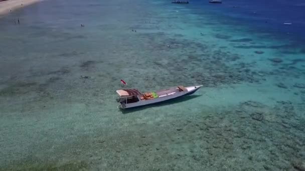 Indonesian Wooden Boat Turquoise Water Perfect Aerial View Flight Subject — Vídeos de Stock