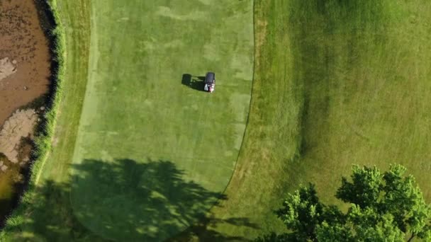 Drone Shot Cart Golf Course Tracking Aerial View — Stock Video