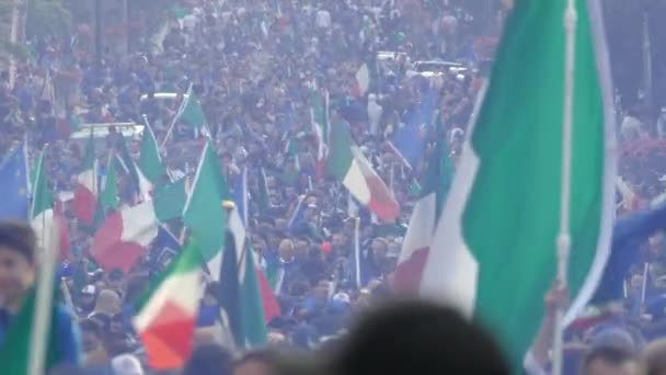 Fans Italy Celebrating Euro Cup Victory Street Greater Toronto Area — Stockvideo