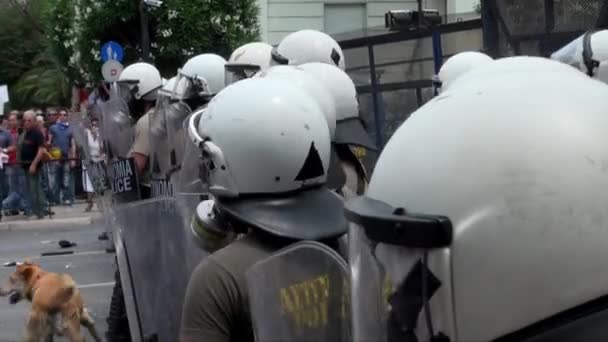 Greek Riot Police Carrying Shields Wear Helmets Gas Masks Come — Stockvideo