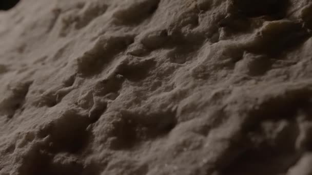 Φωτισμένο Λευκό Βράχο Σκληρή Επιφάνεια Κλείσιμο — Αρχείο Βίντεο
