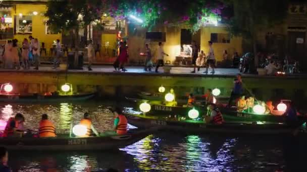Hoi Colorful Lantern Festival Boats Canoes Floating Sailing Canal River — 图库视频影像