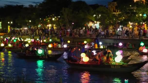 Lantern Festival Hoi Vietnam Illuminated Boats Canoe Traffic River Floating — 图库视频影像