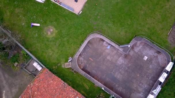 Pull Top Droneshoot Skateboarding Bowl Selorio Asturias Spain See Green — Wideo stockowe