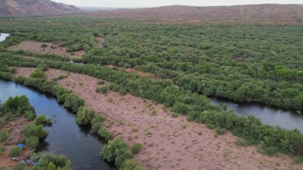 River Rafters Enjoying Salt River Coon Bluff Mesa Arizona — Stock video