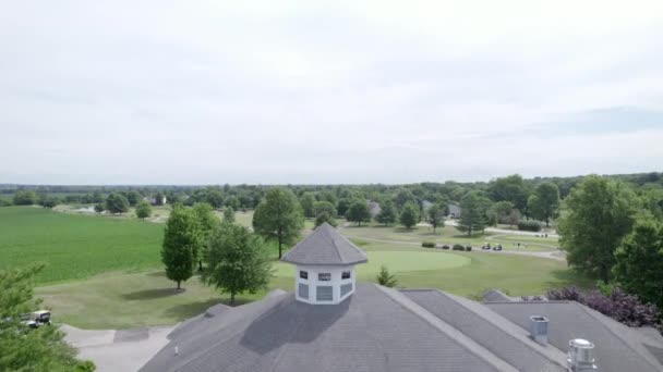 Rise Golf Course Clubhouse Aerial Drone — Video Stock