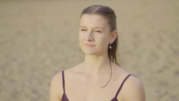 Attractive Girl Smiling Beach — Video Stock