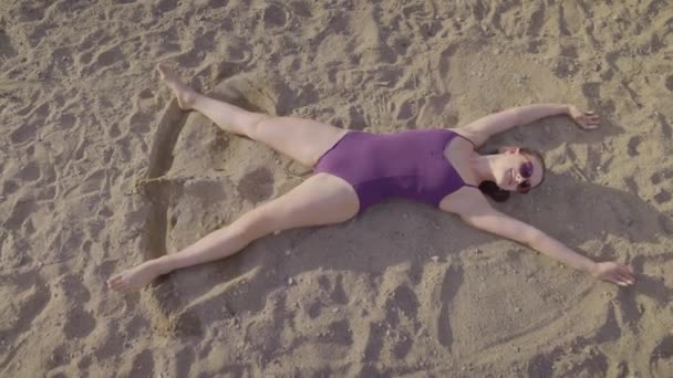 Top View Attractive Girl Doing Sand Angels Beach — Wideo stockowe