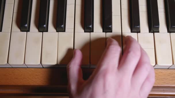 Overhead Shot Hand Playing Two Chords Old Piano — Stockvideo