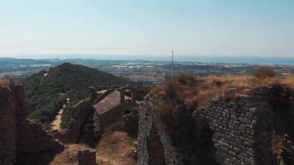 Stable Fpv Drone Flys Castell Palafolls Barcelona Spain Catalua Region — Vídeo de Stock