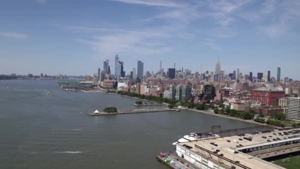 Aerial View Chelsea Cityscape Hudson River Sunny New York Usa — Vídeo de stock