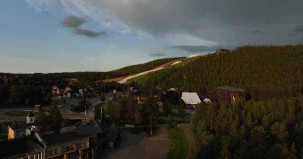 Aerial View Levi Town Midnight Sun Dramatic Clouds Summer Lapland — ストック動画