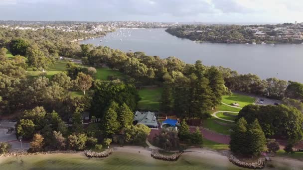 Aerial Pan Right Point Walter Reserve Swan River Perth Australia — Vídeo de Stock