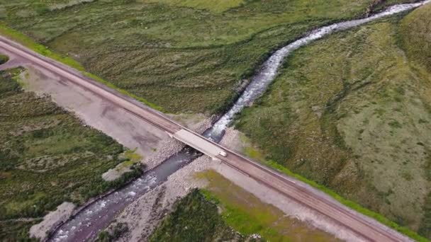 Car Trip Alaskan Tundra Aerial View White Van Crossing Small — Stok video