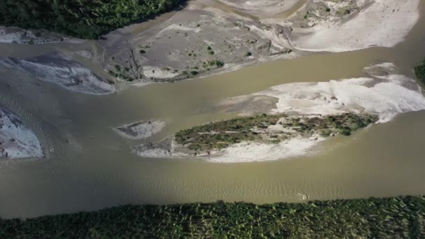 Aerial Sliding Dried River Surrounded Spruce Forest Alaska Summer — Wideo stockowe