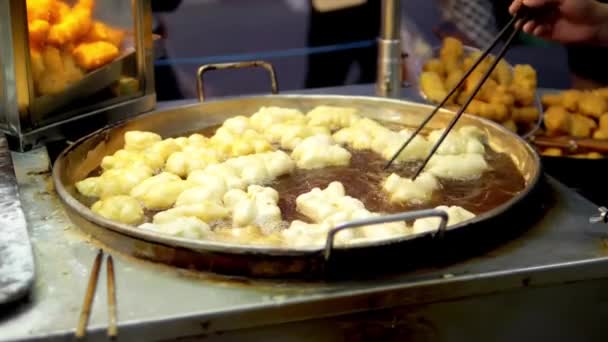 Frying Deep Fried Dough Stick Pan Yaowarat Road Chinatown Popular — 图库视频影像