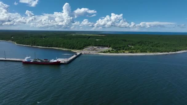 Letecký Pohled Saaremaa Harbour Nachází Vesnici Ninase Kdema Bay Severním — Stock video