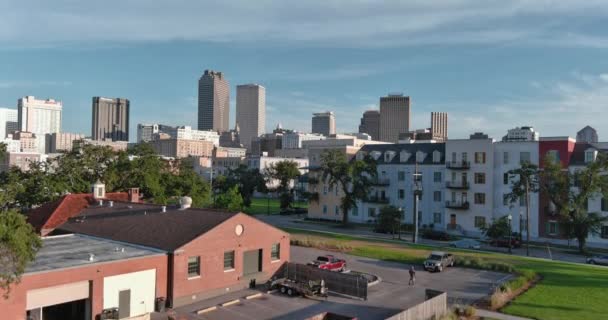 Establishing Crane Shot New Orleans Cityscape — Wideo stockowe