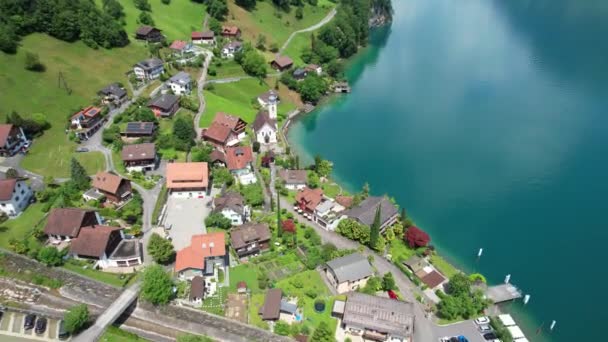 View Village Drone Natural Beauty Swiss Landscape Mountains Blue Lake — стоковое видео