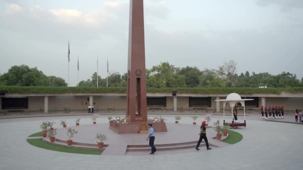 Retreat Drill Soldiers Guards National War Memorial India Wide — Stok video