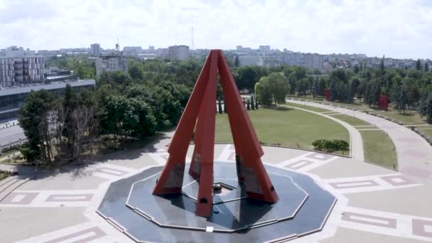 Eternity Memorial Complex Monument Chiinu Moldova Rotating Shot — ストック動画