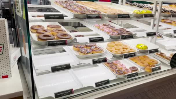 Famous Krispy Kreme Doughnuts Display Case — Stock Video