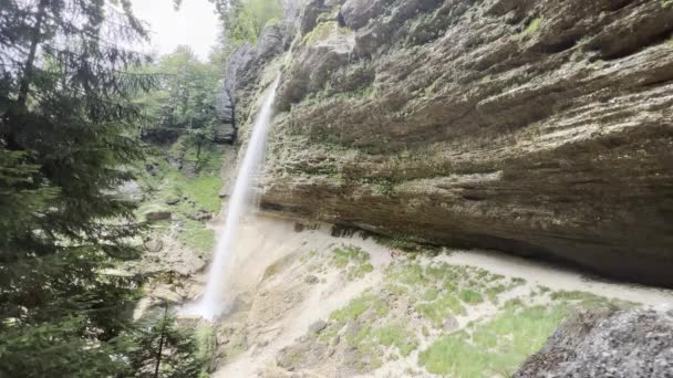 Ландшафт Невеликим Водоспадом Slap Perinik Pericnik Waterfall Triglav National Park — стокове відео