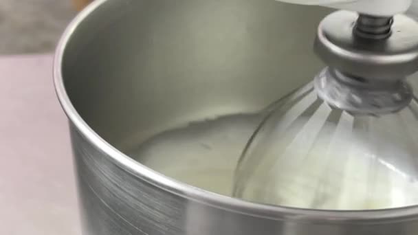 Commercial Kitchen Shot Electric Mixer Beating Mixing Whipping Egg White — Vídeo de Stock