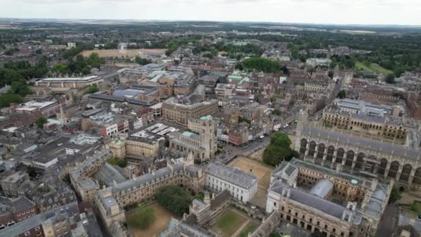 Cambridge City Centre England Drone Panning Aerial View Footage — ストック動画