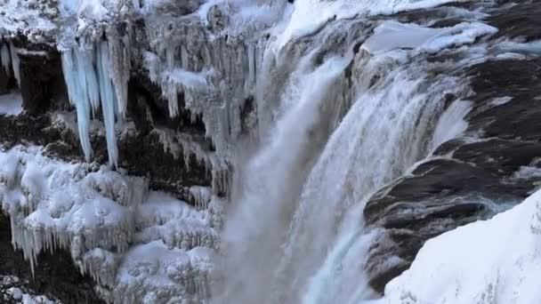 Slow Motion Shot Giant Deluge Water Flowing Icy Waterfall Iceland — Vídeo de Stock