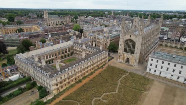 Clare College King College Chapel Cambridge Drone Aerial View — ストック動画