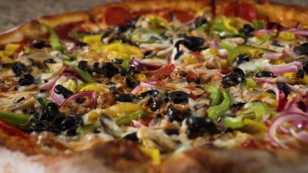 Vegetables Cover Top Large Supreme Pizza Close Slider — Stock video