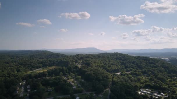Aerial Hyperlapse Taken East Chattanooga Lookout Mountain Background — стоковое видео