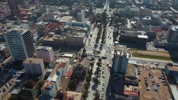 Aerial Dolly Vergara Square Traffic Libertad Avenue Del Mar Neighborhood — Vídeo de stock