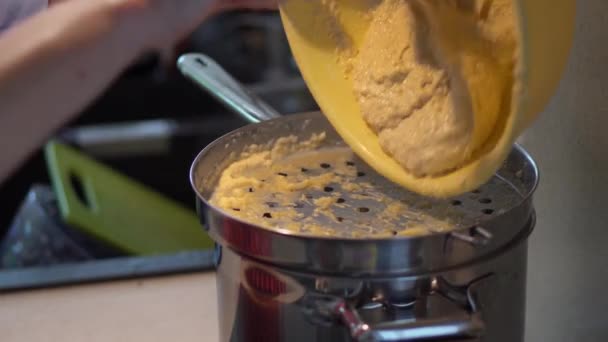 Cooking Bryndzove Halusky Woman Pour Batter Spaetzle Maker Spatula Push — Vídeo de stock