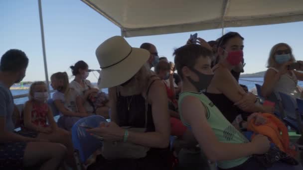 Group Tourists Passenger Boat Cruising Sea Waters Pandemic Croatia Pan — Video