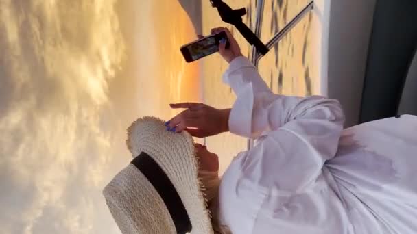 Young Beautiful Woman Taking Selfies Boat Sunset Adriatic Sea Dubrovnik — Vídeo de Stock