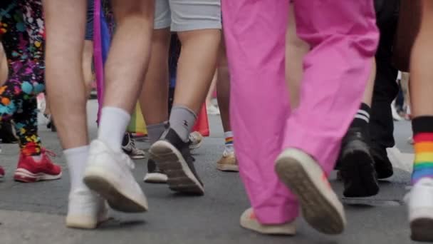 Close Low Shot Pride March Shoes Feet Walking Slow Motion — Vídeos de Stock