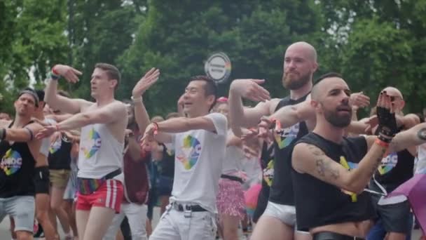 Pride Marchers Macarena Slow Motion — стоковое видео