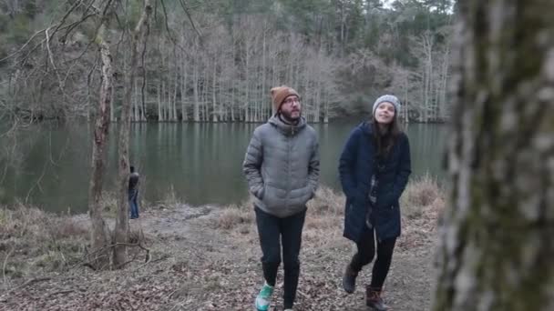 Hipster Couple Walks Forest Together Exploring Wilderness Nature All Other — Αρχείο Βίντεο