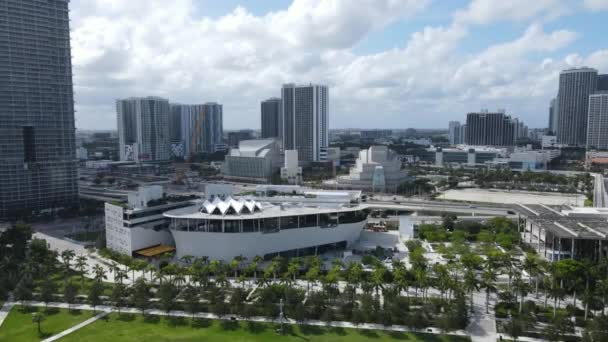 Aerial View Downtown Miami Dade County Traffic Causeway Frost Science — Αρχείο Βίντεο